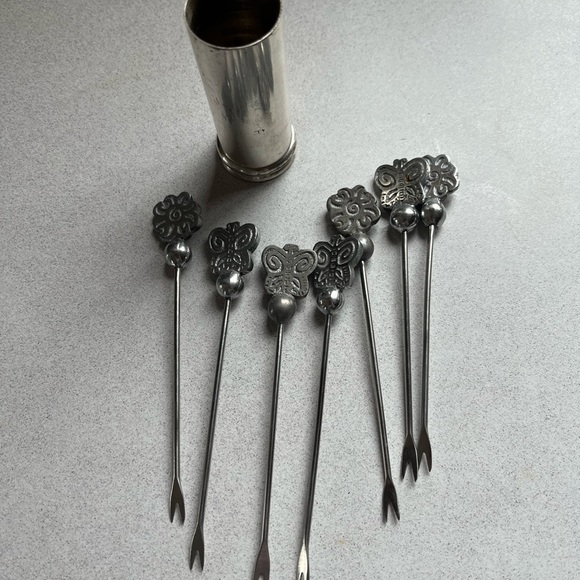 Pier one olive or fruit skewers set (8) silver color 4” - Picture 2 of 7
